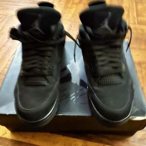 Jordan black cats